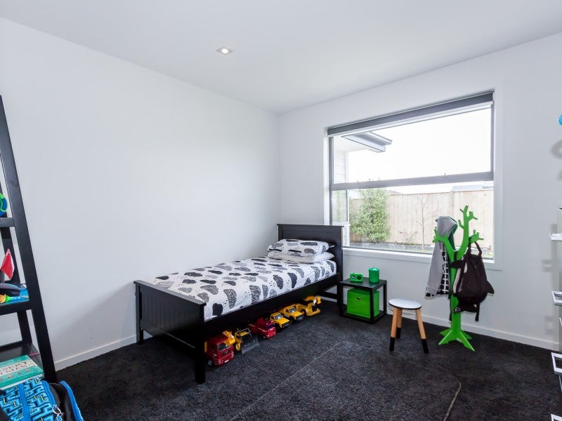 57 Liberty Grove, Kelvin Grove, Palmerston North - Carousel 26
