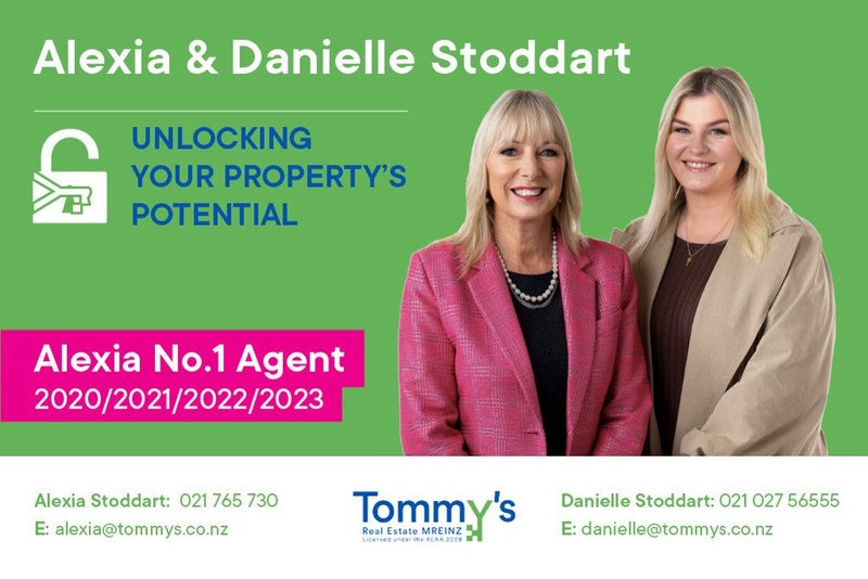 12 Stafford Street, Mount Victoria, Wellington - Carousel 25