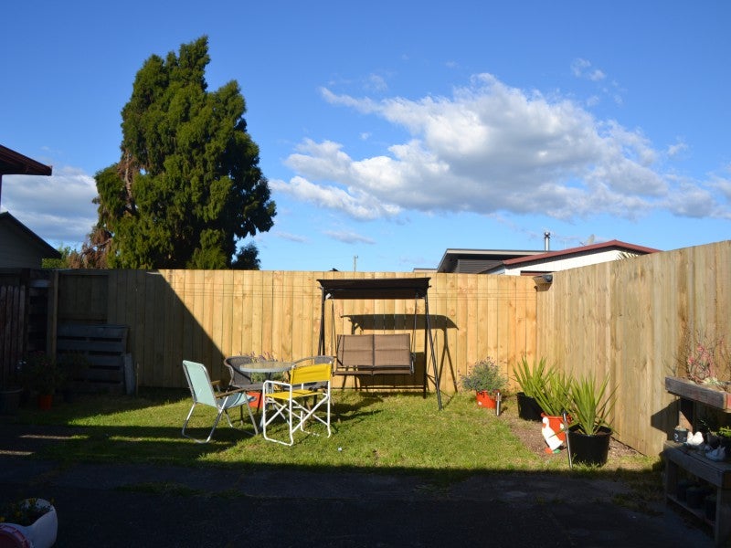 15 Kawaha Point Road, Fairy Springs, Rotorua - Carousel 9