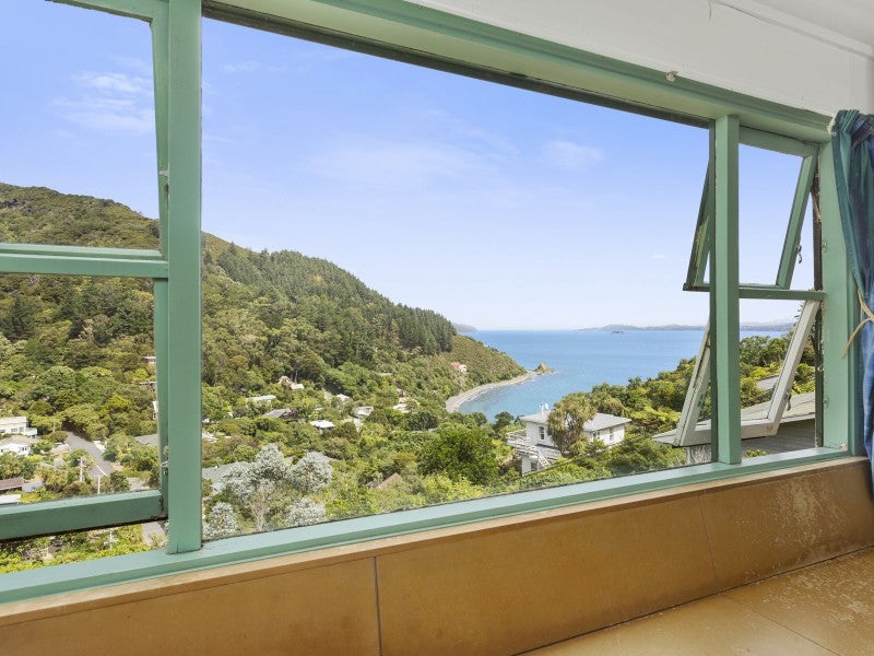 44 Waitohu Road, York Bay, Lower Hutt - Carousel 1