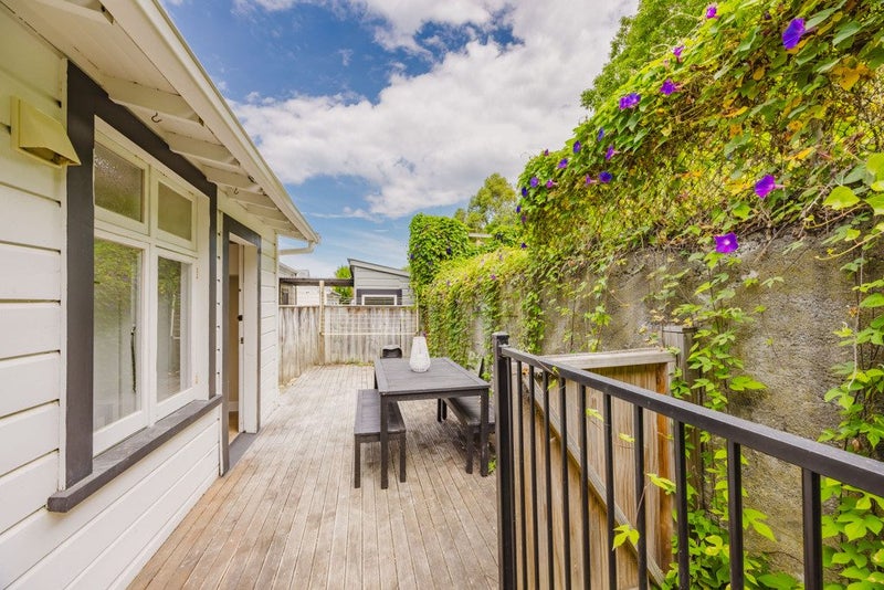20 Faraday Street, Hospital Hill, Napier - Carousel 10