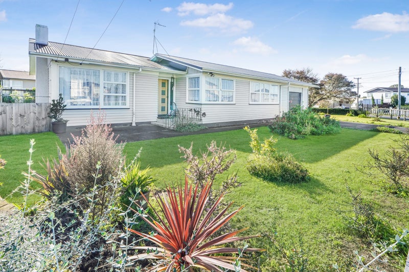 12 Cecil Street, St Andrews, Hamilton - Carousel 1