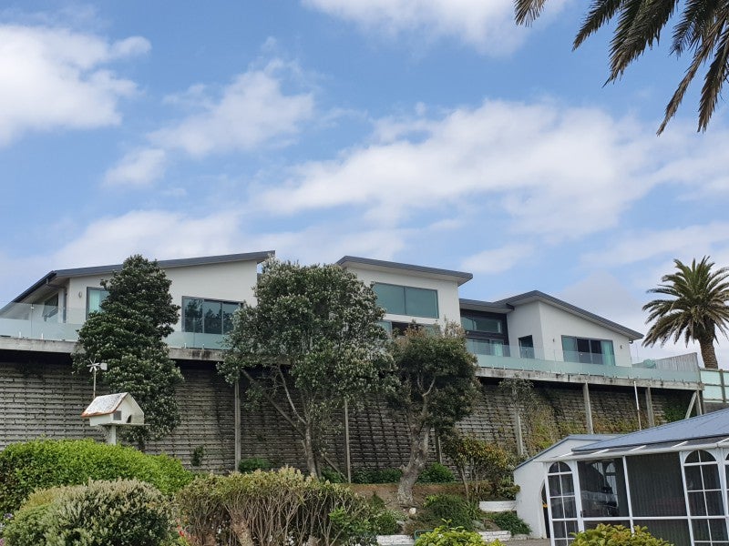 9 Warburton Street, Karoro, Greymouth - Carousel 1