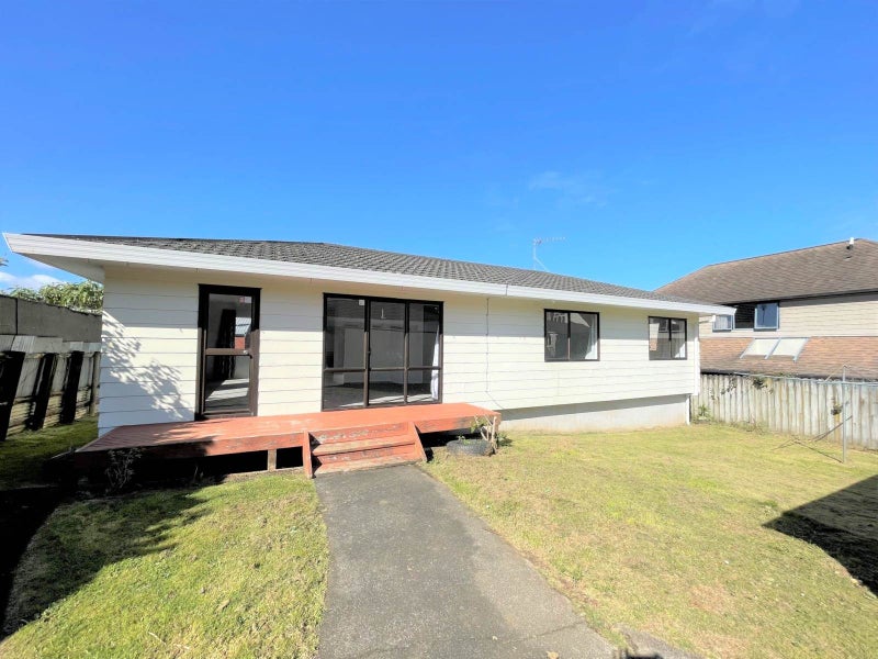 33 Raurenga Avenue, Royal Oak, Auckland - Carousel 1