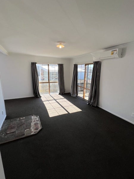 16 Goldnib Place, Randwick Park, Auckland - Carousel 2
