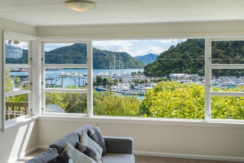34 Waikawa Road, Picton - Carousel 2