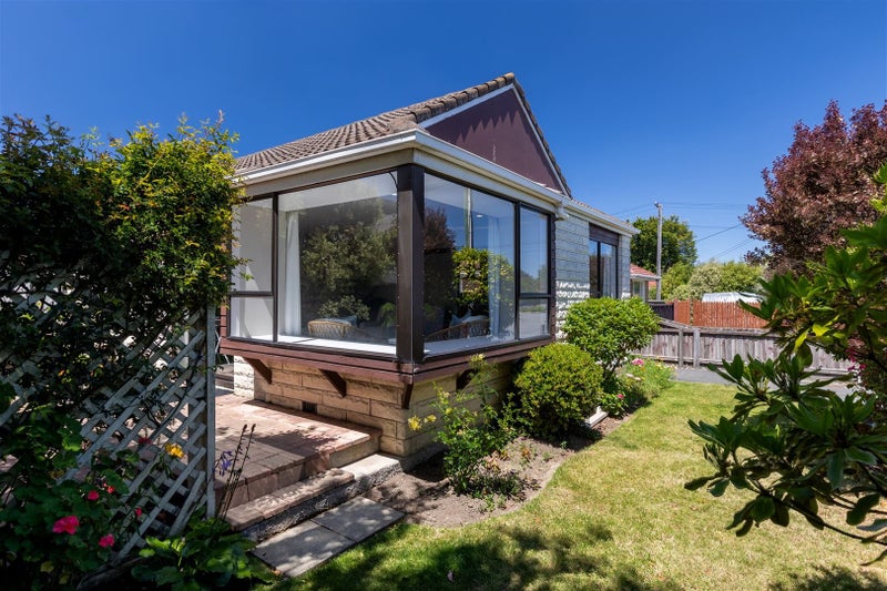 1/14 Croziers Road, St Albans, Christchurch - Carousel 1