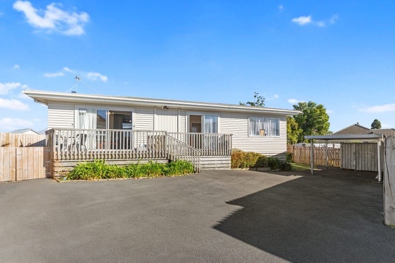 5B Somerset Grove, Parkvale, Tauranga - Carousel 1