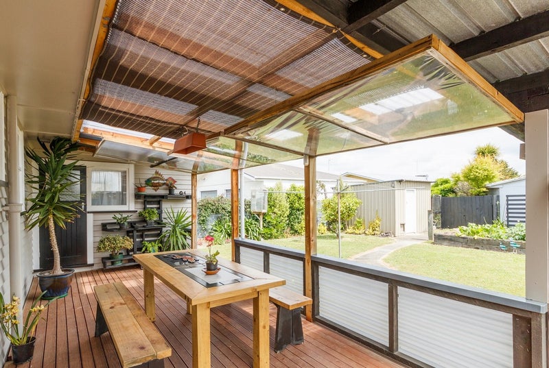 39 Paisley Street, Awapuni, Palmerston North - Carousel 2