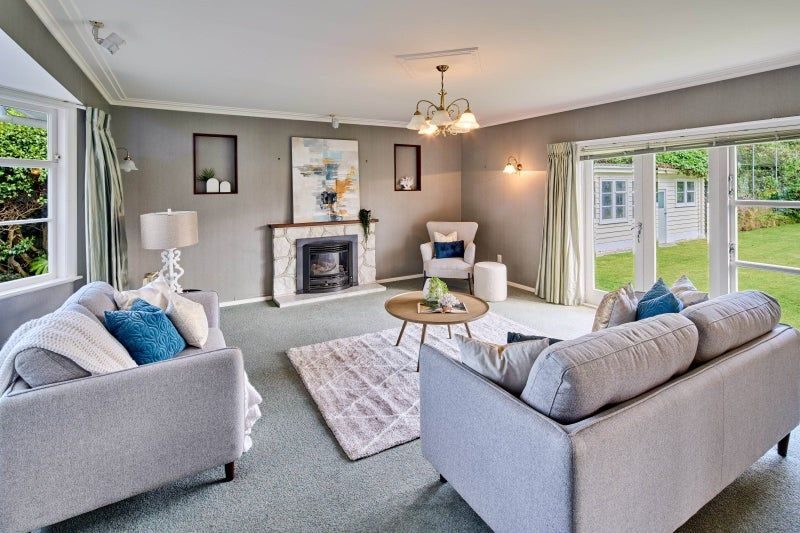 65 Queens Grove, Hutt Central, Lower Hutt - Carousel 1