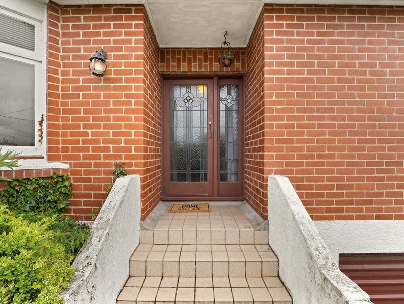 16 Derwent Street, Helensburgh, Dunedin - Carousel 2