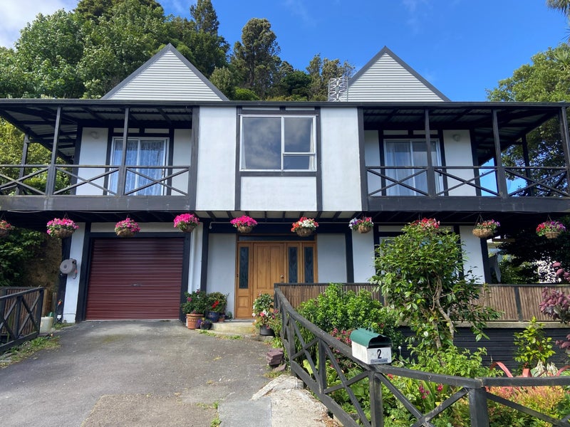 2 Amapur Drive, Khandallah, Wellington - Carousel 1