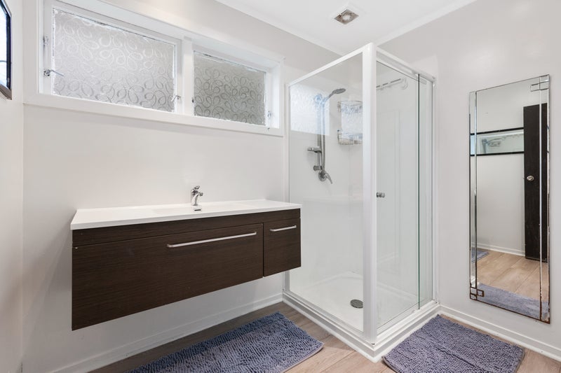 39 Ayton Drive, Whitby, Porirua - Carousel 19