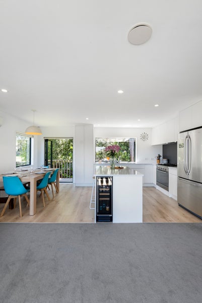 83 Pemberton Avenue, Bayview, Auckland - Carousel 2