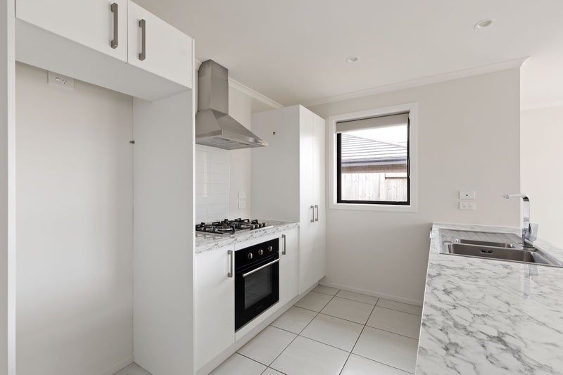 9 Manawaroa Close, Grandview Heights, Hamilton - Carousel 2