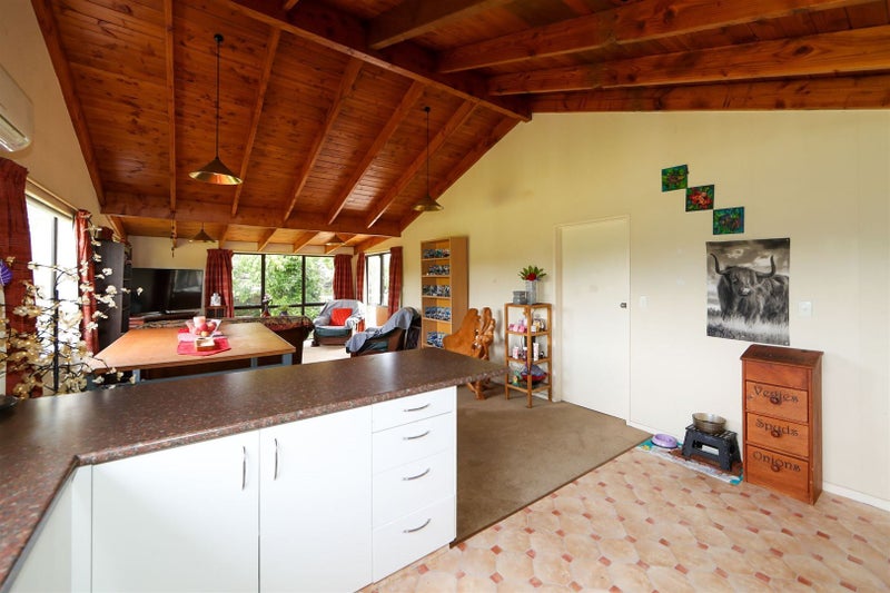 12A Chestnut Court, Havelock North, Havelock North - Carousel 1