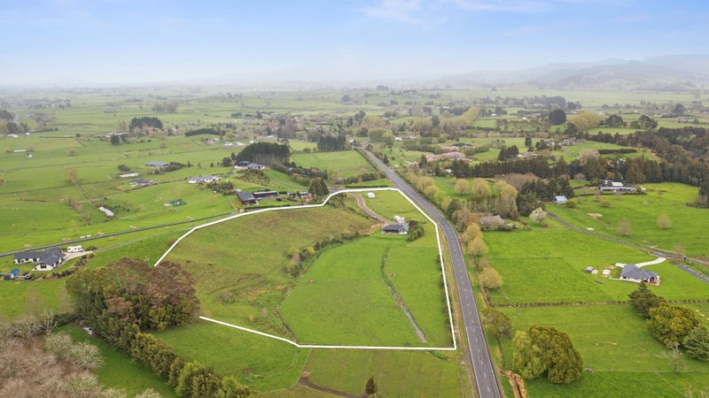 5 Beoley Lane, Whatawhata, Hamilton - Carousel 23