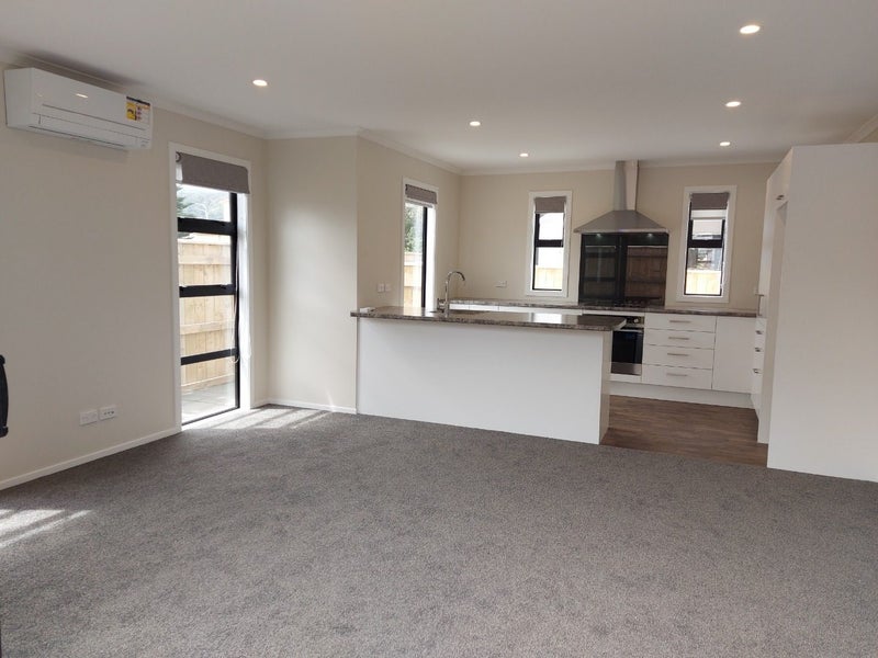 18C Royal Street, Upper Hutt Central, Upper Hutt - Carousel 2