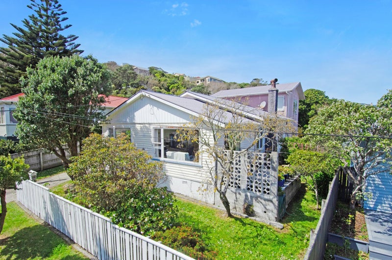 5 Shortland Street, Khandallah, Wellington - Carousel 16