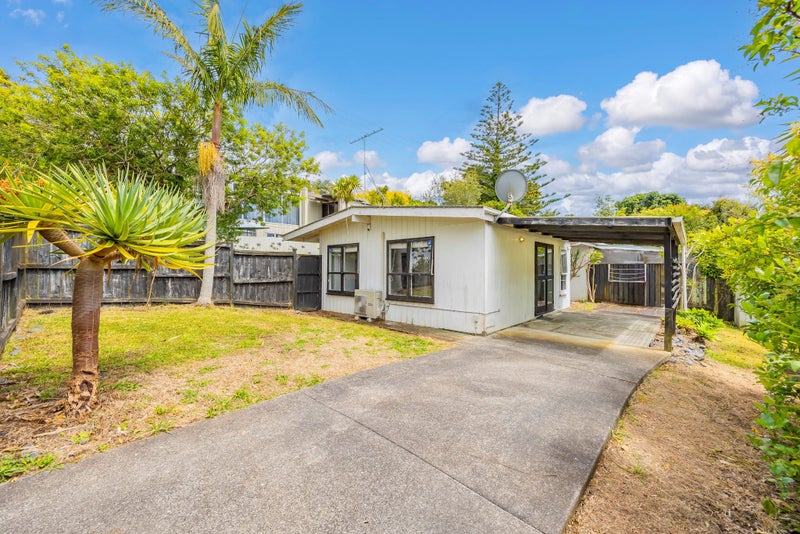 1/26 Strong Street, St Johns, Auckland - Carousel 1