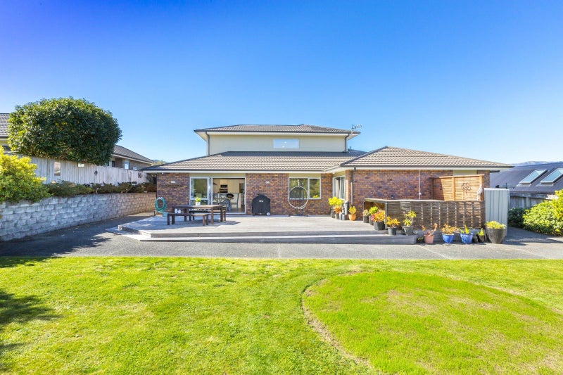 118 Kirton Drive, Riverstone Terraces, Upper Hutt - Carousel 1