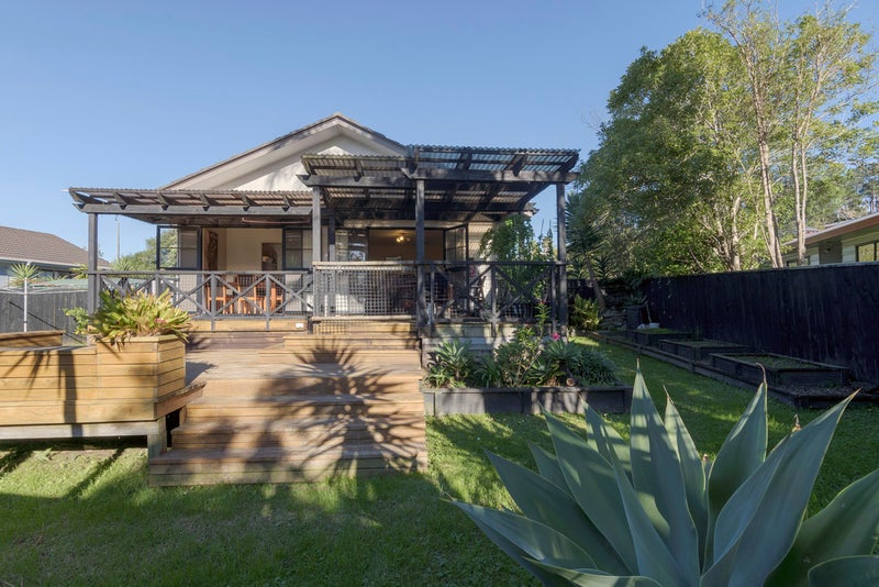 21 Barbados Drive, Unsworth Heights, Auckland - Carousel 2