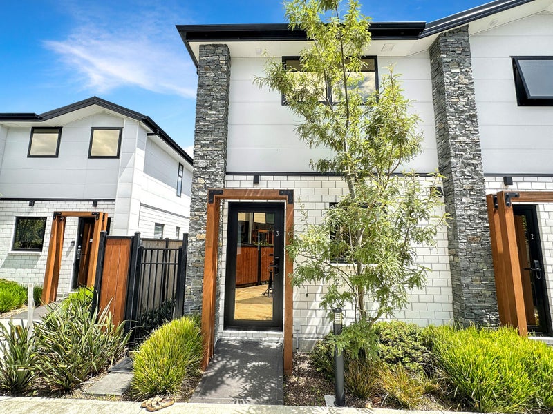 3/4 Johnston Grove, Taita, Lower Hutt - Carousel 1