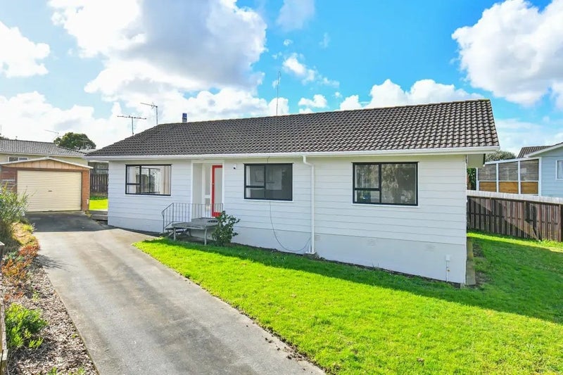 14 Secretariat Place, Randwick Park, Auckland - Carousel 1