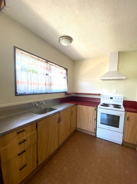 14 Claremont Terrace, Otumoetai, Tauranga - Carousel 2