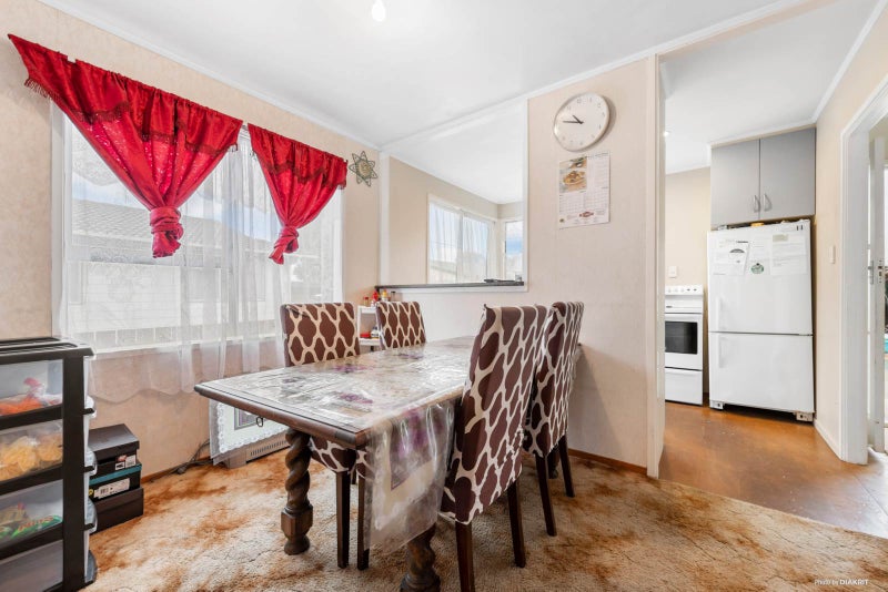 18 Glen Road, Ranui, Auckland - Carousel 2