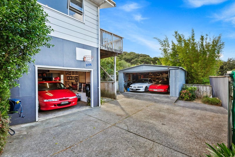 34 Redwood Drive, Massey, Auckland - Carousel 2