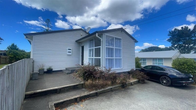 82 Leybourne Circle, Glen Innes, Auckland - Carousel 1