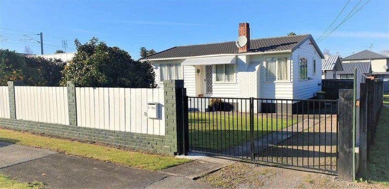 1/35 WATERVIEW ROAD WEST, TAKANINI, Auckland - Carousel 9