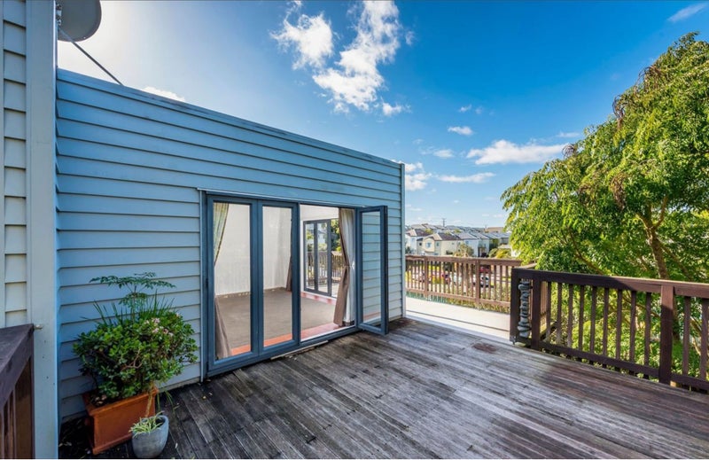 20A Belleaire Court, West Harbour, Auckland - Carousel 11