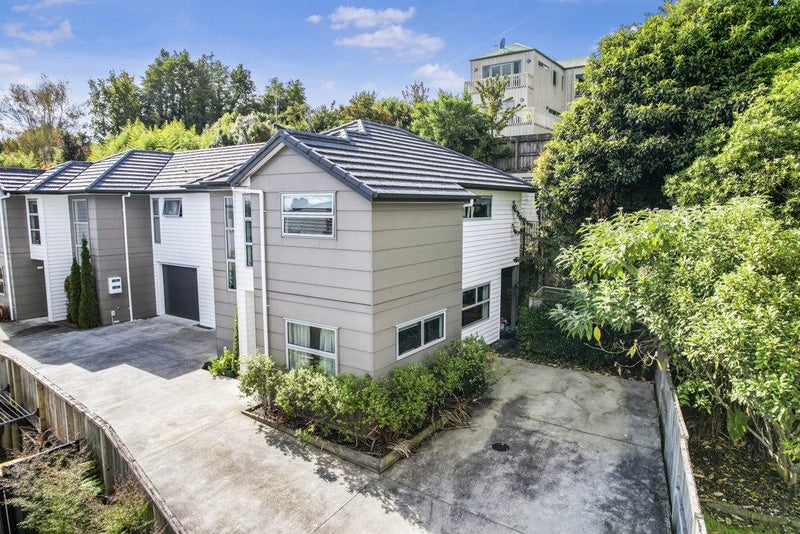 4/50 Banbury Crescent, Fairfield, Hamilton - Carousel 1