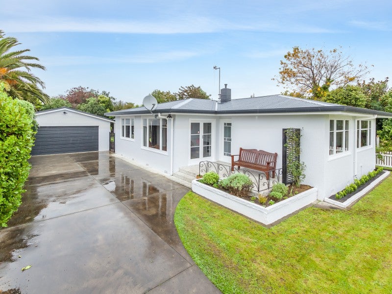 17 Hobson Place, Takaro, Palmerston North - Carousel 2