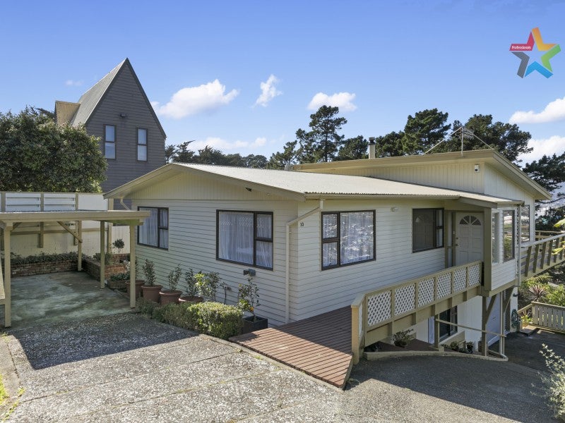 10 Jacaranda Grove, Maungaraki, Lower Hutt - Carousel 2