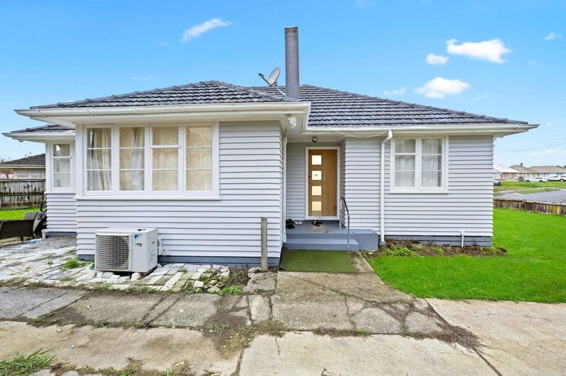 2 Emerson Place, Enderley, Hamilton - Carousel 1