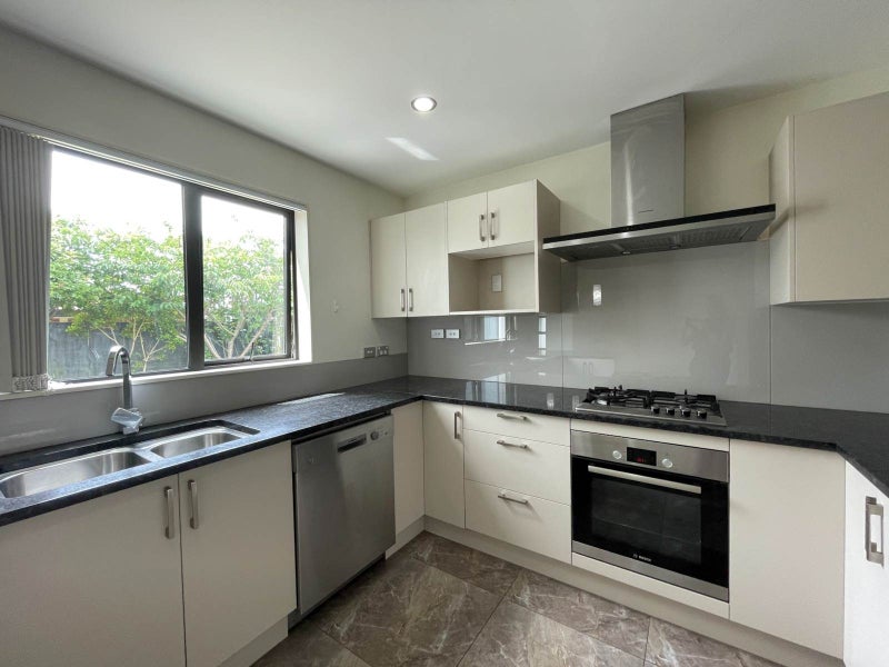 490A Richardson Road, Mount Roskill, Auckland - Carousel 2