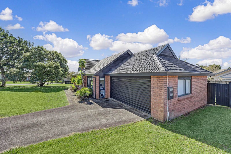 2 Waylen Place, Burswood, Auckland - Carousel 24