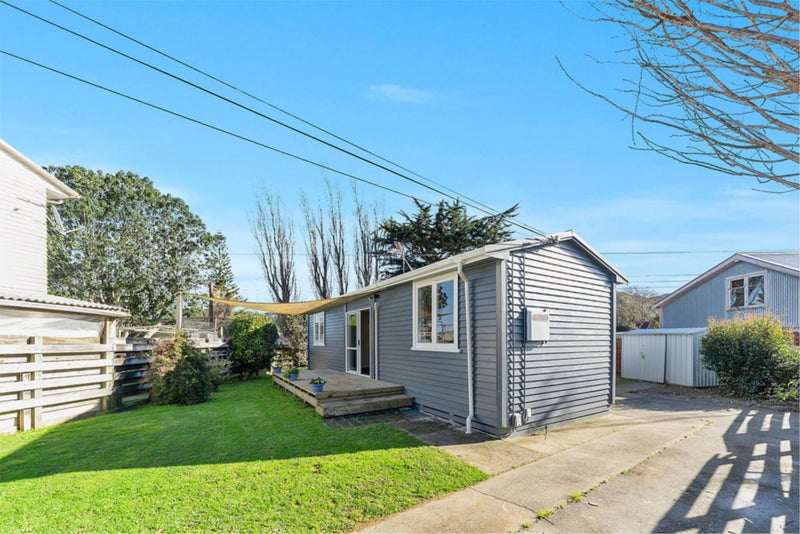 27A Eldon Grove, WINGATE, LOWER HUTT - Carousel 1