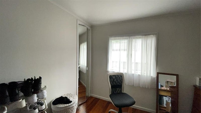 216 Te Atatu Road, Te Atatu South, Auckland - Carousel 11