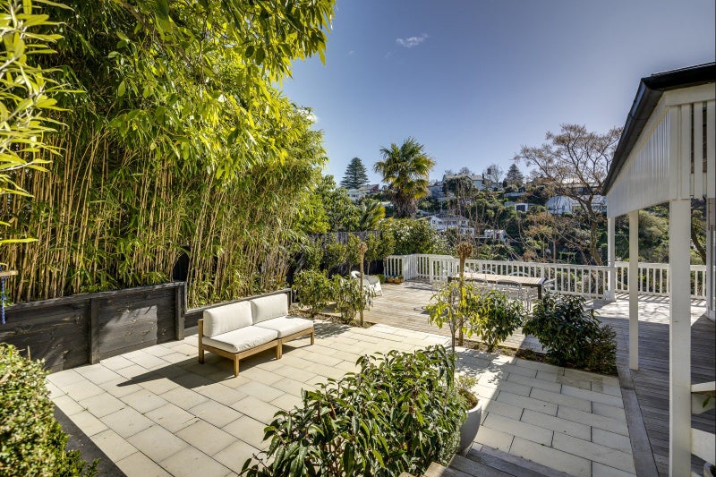 12 Hadfield Terrace, Bluff Hill, Napier - Carousel 2