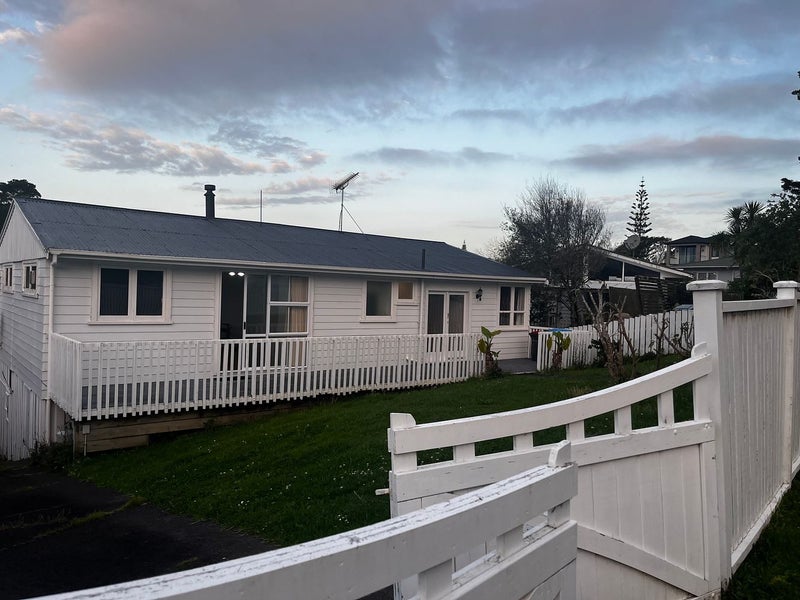 67 Caronia Crescent, Lynfield, Auckland - Carousel 1