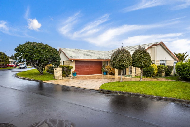 55 Kingdale Road, Henderson, Auckland - Carousel 2