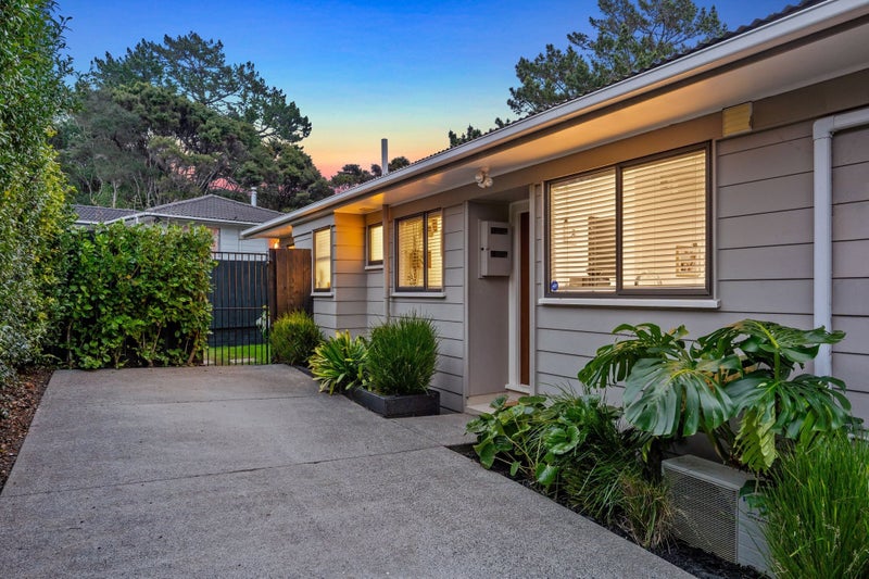 7 Laser Place, Bayview, Auckland - Carousel 1