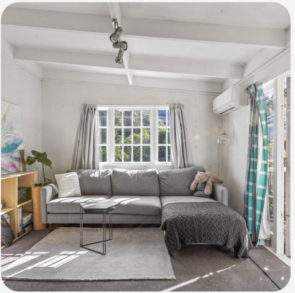 264 Beach Road, Campbells Bay, Auckland - Carousel 2