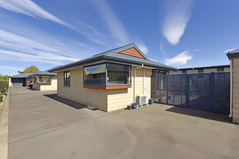 12B Grassmere Street, Papanui, Christchurch - Carousel 1
