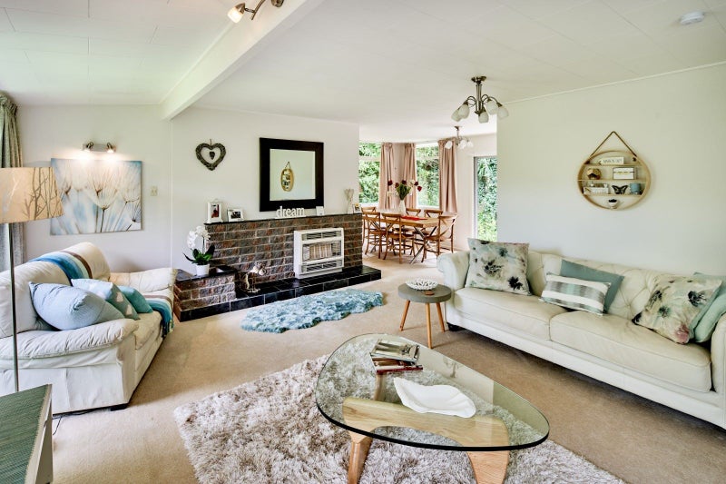 52 Dominion Park Street, Johnsonville, Wellington - Carousel 2