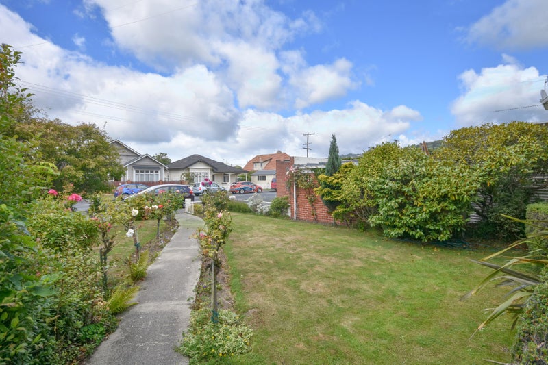 374 Bay View Road, Saint Clair, Dunedin - Carousel 2